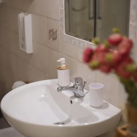 Le Tare 4* Rome