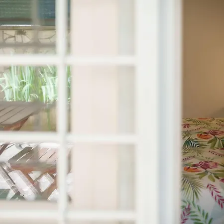 Le Tare Bed & Breakfast 3*