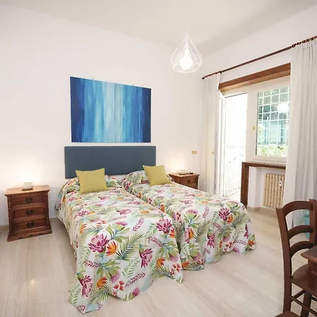 Le Tare 3* Rome