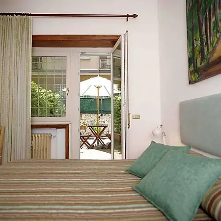 Bed & Breakfast Le Tare Rome