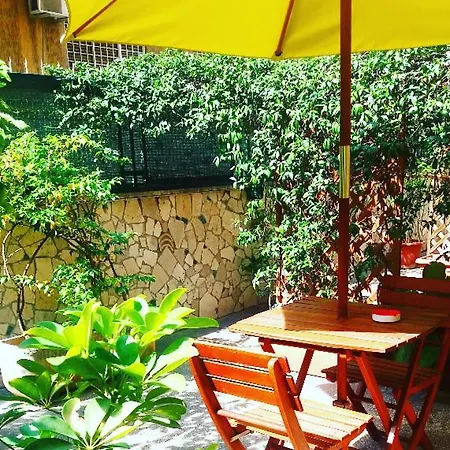Le Tare 3* Rome
