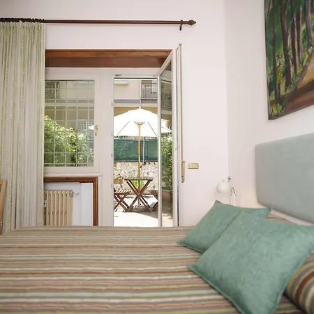 Le Tare Couette-café 4*